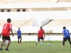 Laga Perhabatan Lawan Legenda PSM Makassar, Danny Pomanto Cetak 1 Gol