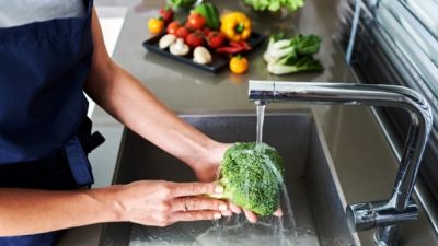 Tips Mencuci Buah dan Sayur Agar Tetap Sehat