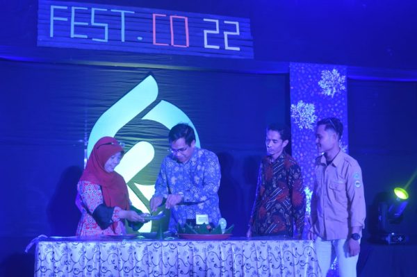 HMJ-KPI UIN Alauddin Gelar FEST.CO 2022