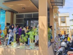 Pasar Murah di Kantor Dinas Perdagangan Makassar Ramai Dikunjungi Warga
