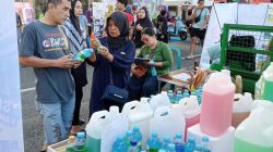 Kampanye Pengurangan Sachet Plastik, Kampung SIBA KLASIK Perkenalkan Sabun Refill di CFD Gresik