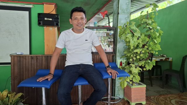 Owner Warkop Mama Aril, Ilyas